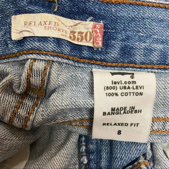Levi’s vintage 505 daisy cutoff Frayed Hem  High Rise‎ denim shorts size 8. - Picture 3 of 3